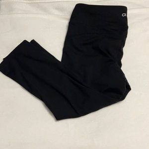 EUC Gap 3/4 High waisted compression leggings